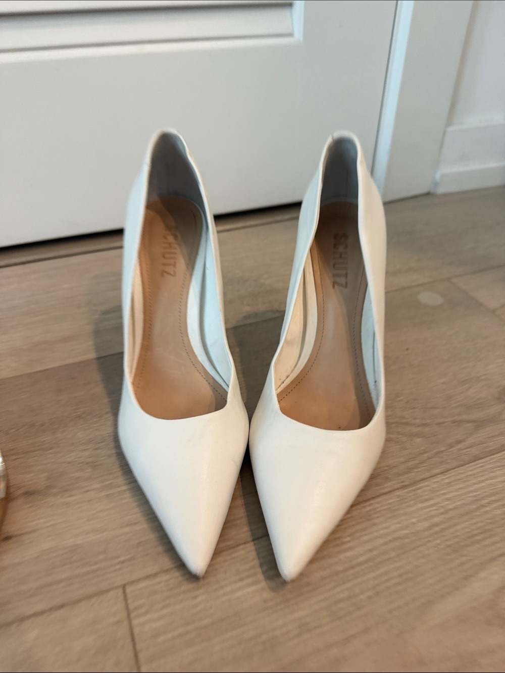 SCHUTZ White Pointed-Toe Leather Pumps